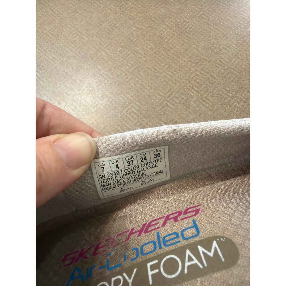 Skechers air cooled memory foam slip on shoes size 7 - Picture 7 of 7